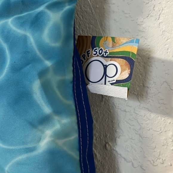 OP Beach shorts for boys size 6-7 - Picture 2 of 3